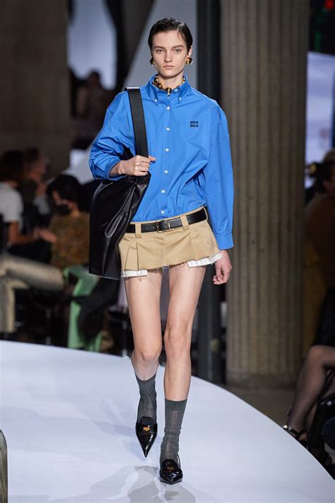 defile miu miu 2022|Défilé de Mode Primavera/Verano 2022 .